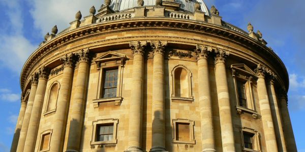 Prenota il Tour Oxford, Stratford Cotswolds e Warwick in Italiano