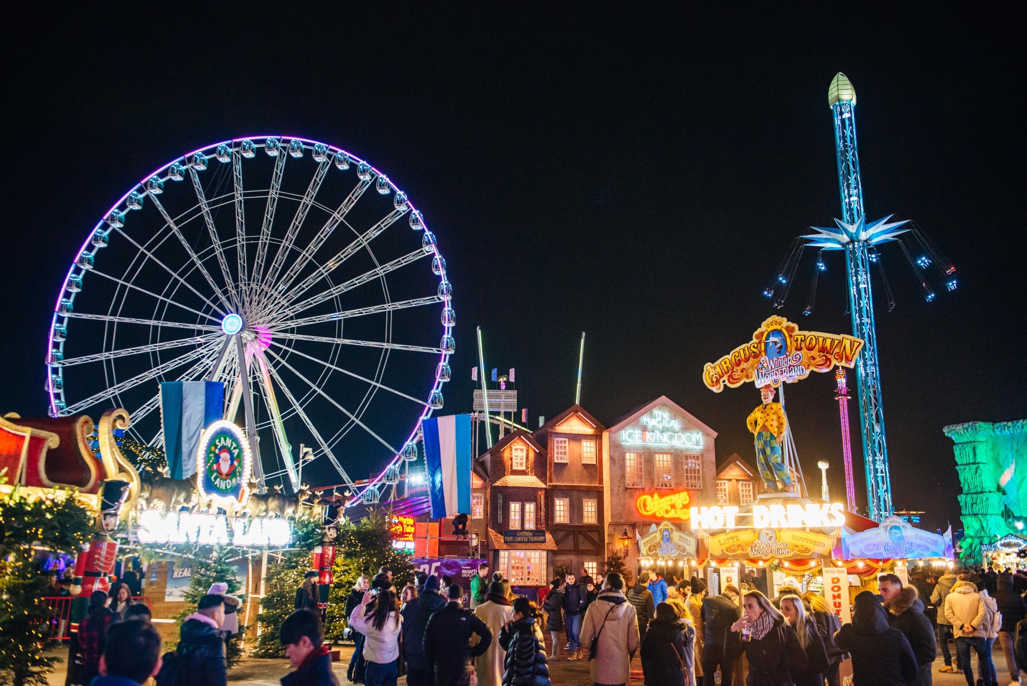 Winter Wonderland a Hyde Park: la ruota panoramica e le casette illuminate