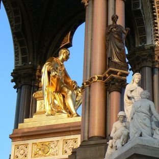 Albert Memorial a Kensington Gardens