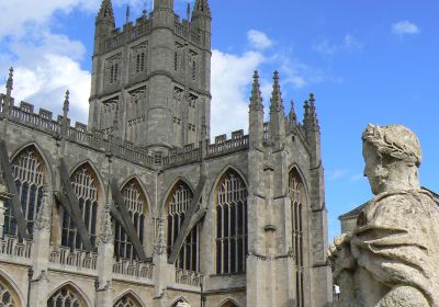 L'Abbazia di Bath è stata costruita tra il 1499 e il 1616 in prossimità delle Terme Romane.