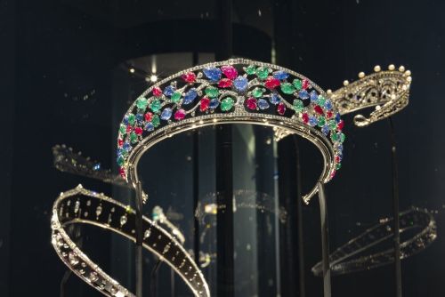 Installation view of Cartier at V&A South Kensington (12 April-16 November 2025) (c) Victoria and Albert Museum, London