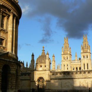Oxford è distante da Londra solo un centinaio di chilometri