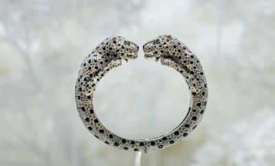 Installation view of Cartier at V&A South Kensington (12 April-16 November 2025) (c) Victoria and Albert Museum, London