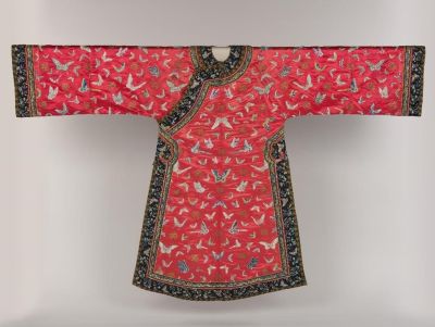Woman’s informal court robe, China, 1895–1911 © The Metropolitan Museum of Art, New York