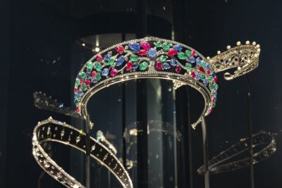 Installation view of Cartier at V&A South Kensington (12 April-16 November 2025) (c) Victoria and Albert Museum, London