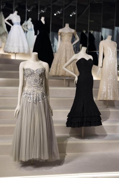 Sono esposti molti pezzi rari e gli incredibili lavori di Chanel