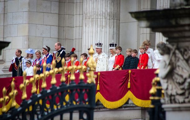 Re Carlo non vivrà a Buckingham Palace