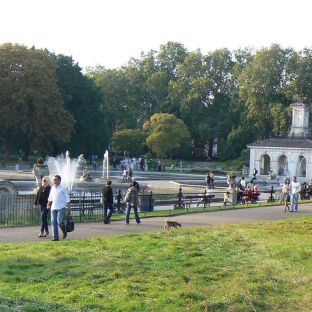 Gli Italians Gardens si trovano sul lato settentrionale dei Kensington Gardens