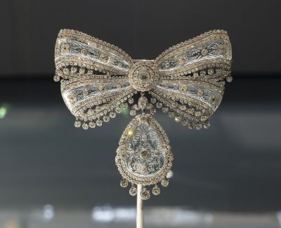 Installation view of Cartier at V&A South Kensington (12 April-16 November 2025) (c) Victoria and Albert Museum, London