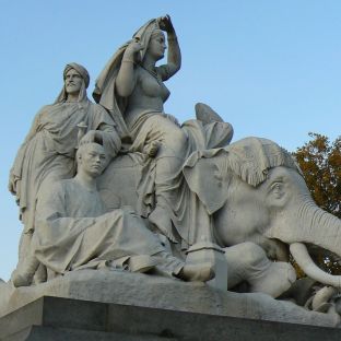 Albert Memorial a Kensington Gardens