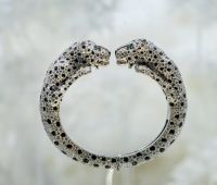 Installation view of Cartier at V&A South Kensington (12 April-16 November 2025) (c) Victoria and Albert Museum, London