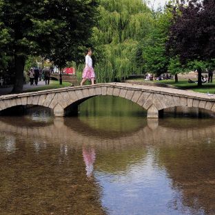 Bourton-on-the-Water, i ponticelli sul Windrush — Foto: Saffron Blaze, CC BY-SA 3.0 (Wikimedia Commons)