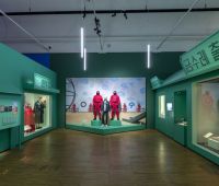 Installation image, Hallyu! The Korean Wave at the V&A Ⓒ Victoria and Albert Museum, London (17)