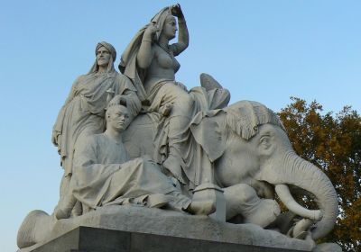Albert Memorial a Kensington Gardens
