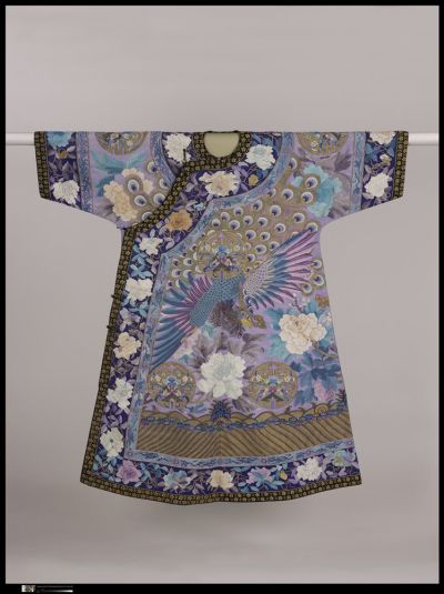 Empress Dowager Cixi’s robe, China, about 1880–1908 © The Metropolitan Museum of Art, New York