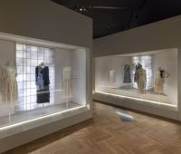 Una vista della mostra Chanel