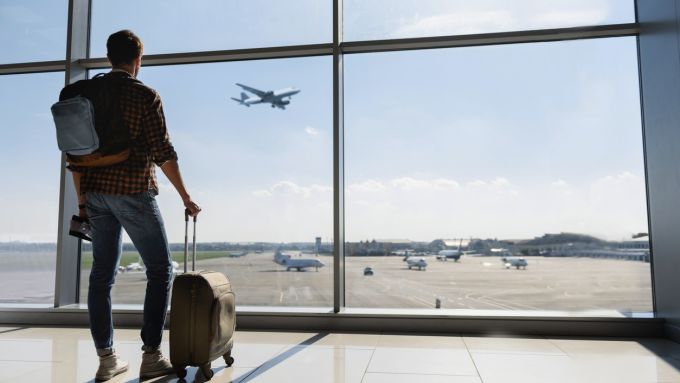 Dall'11 febbraio regole più leggere per i viaggi in Inghilterra