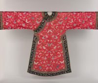 Woman’s informal court robe, China, 1895–1911 © The Metropolitan Museum of Art, New York