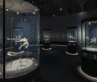 Installation view of Cartier at V&A South Kensington (12 April-16 November 2025) (c) Victoria and Albert Museum, London