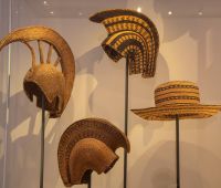 Display of a mahiole (helmet) and pāpale (hat) © The Trustees of the British Museum, Photo by MKH