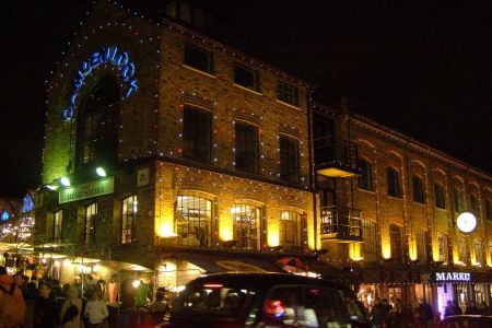 Il mercato di Camden di notte