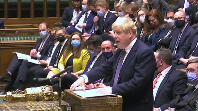 Boris Johnson: stop ai test pre-partenza ai viaggiatori diretti in UK